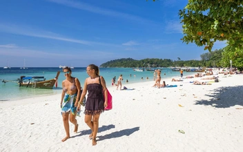 Больше 100 россиян депортировали из Таиланда в этом году: за что выдворяют из «рая»?