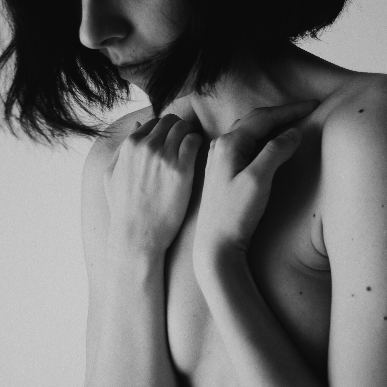 8 странных качеств груди, из-за которых не стоит переживать | theGirl