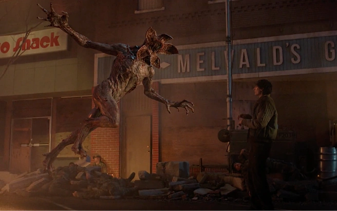 Источник: кадр из сериала «Очень странные дела» (16+), реж. Шон Леви, Мэтт Даффер, Росс Даффер, Netflix, 2025 год