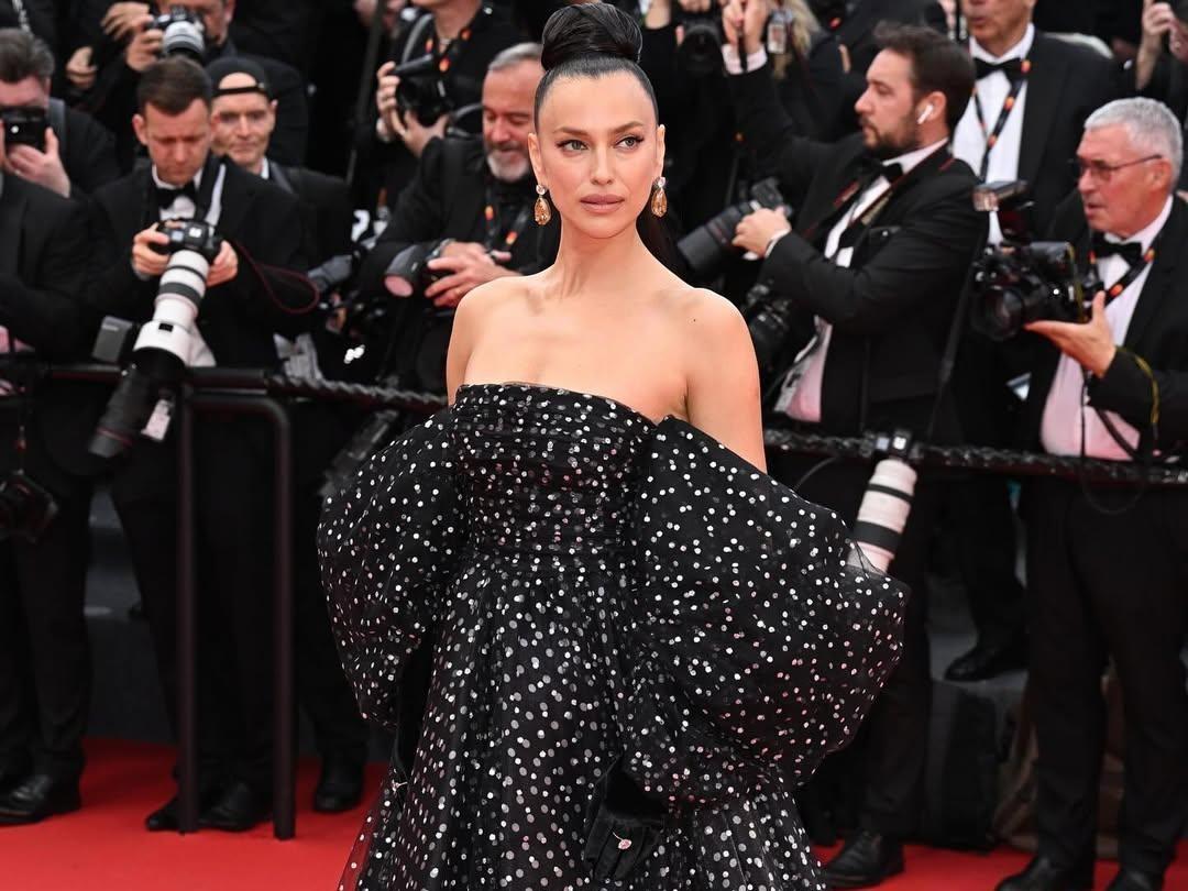 Ирина Шейк в платье от Armani «огорошила» гостей Каннского кинофестиваля