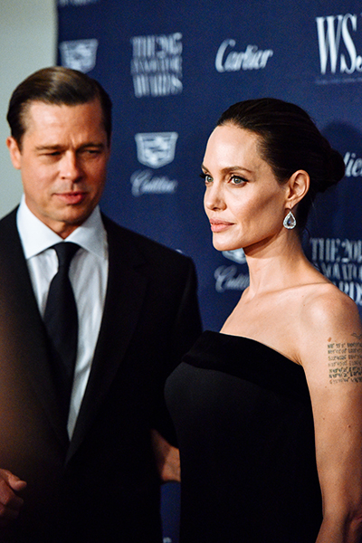 Понеслось: Джоли и Питт продают дома на миллионы долларов