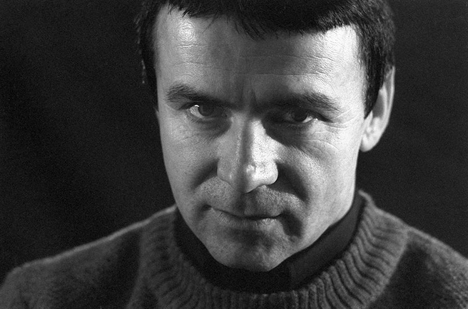 Какие бы чудеса ни творил Кашпировский, в его жизни тоже бывали темные времена | Источник: Александр Гордиевич / ТАСС