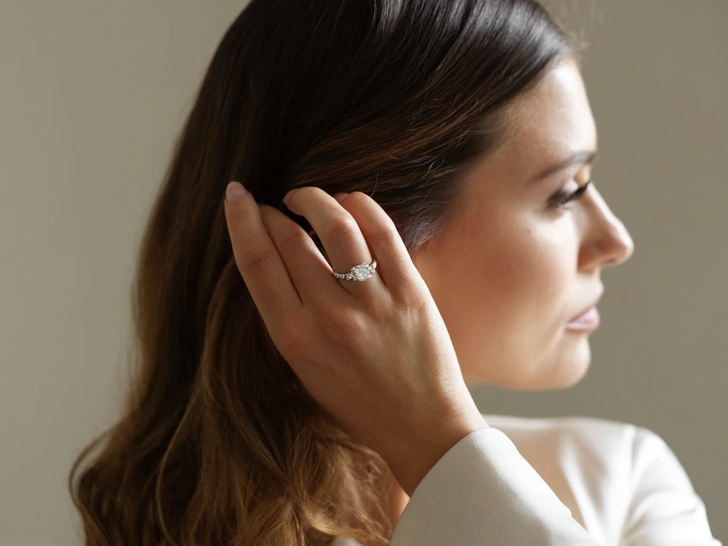 6 обручальных колец в трендах 2026, увидев которые она скажет «да» | Источник: theDay/higgsfield