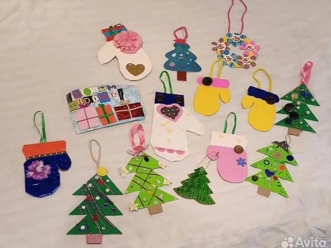 Напоминаем, до Нового года осталось чуть больше месяца | Источник: Avito.ru