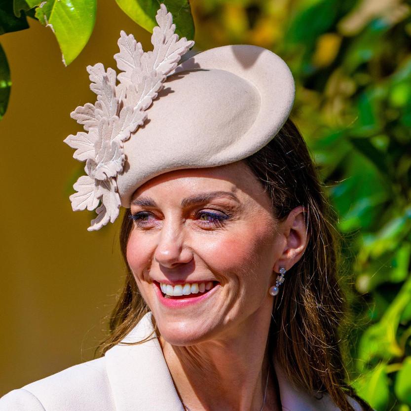 Кейт Миддлтон впервые после двух лет лечения от рака воссоединилась с семьей на пасхальной службе