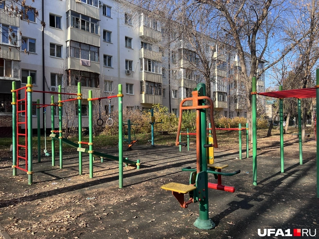 Вроде бы хорошая площадка, но уход за снарядами не помешает | Источник: Андрей Бирюков / UFA1.RU