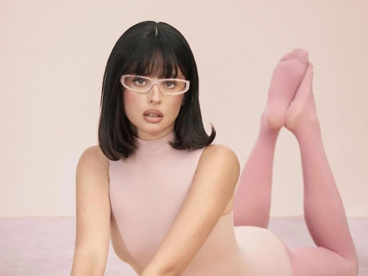 10 косметических процедур, которые точно не стоит делать к Новому году | marieclaire.ru