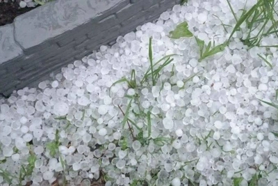 Выходные в Тюменской области: дожди, грозы и град
