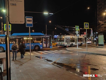 Столичный автобус и химкинский троллейбус | Источник: Михаил Мечев / MSK1.RU