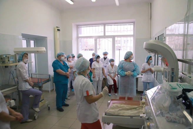 В 2025 году по программе «Земский доктор/фельдшер» в Прикамье трудоустроился 171 специалист, по программе «Медицинские кадры Прикамья»&nbsp;— 159 | Источник: Денис Полуэктов / E1.RU