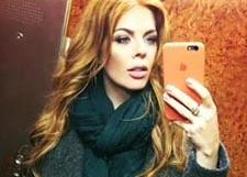 Беременная Стоцкая перестала прятать округлившийся животик