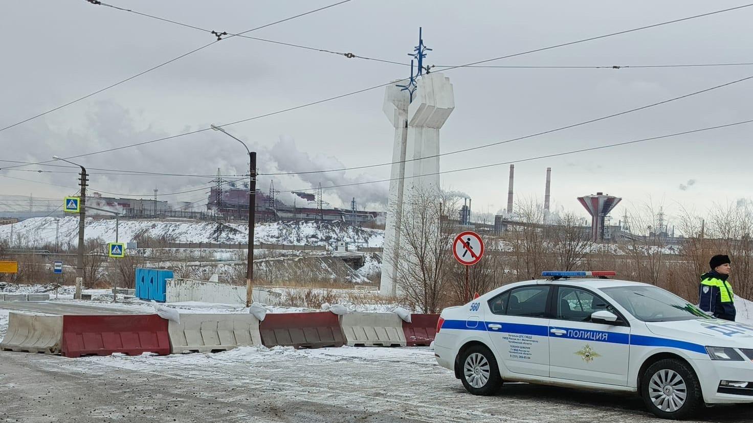 «Куплю „Черную молнию“»: что магнитогорские водители думают об огромных пробках после закрытия моста