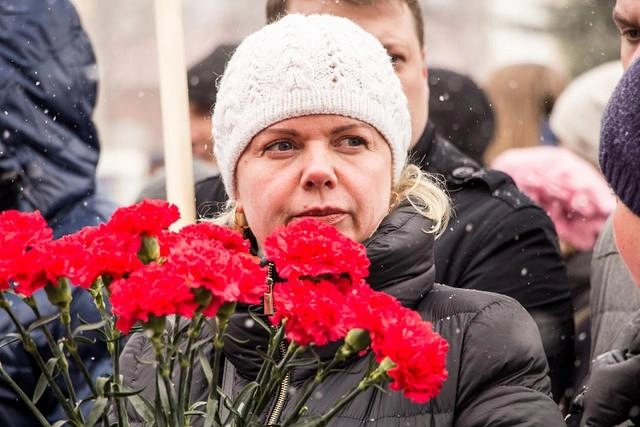 Горожане вновь придут возложить цветы к мемориалу на Вологодском кладбище | 29.ru