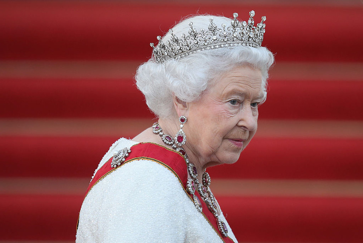 Королева Елизавета II сделала первое заявление после смерти принца Филиппа