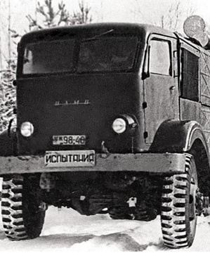 Советский грузовик, который работал на дровах