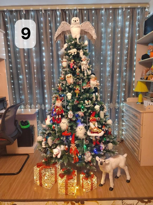 Окна, котик, лучший стол и вязаный снеговик. Смотрим фото, победившие в новогоднем конкурсе | Источник: Chita.Ru / T.me