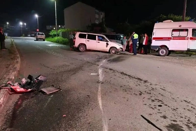 Сахалинец погиб под своим авто после ДТП