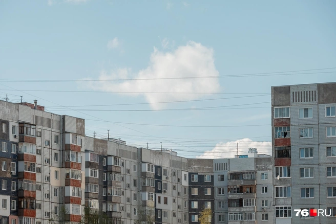 Они совсем не мрачные. Панельки&nbsp;— часть нашей культуры | Источник: Александр Куренной / 76.RU