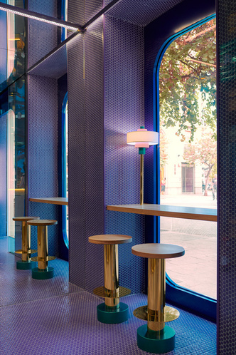 Фиолетовый суши-бар Kento в Валенсии (фото 3.2)