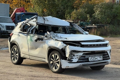 Разбитый уральский Exeed LX продали за 390 тысяч