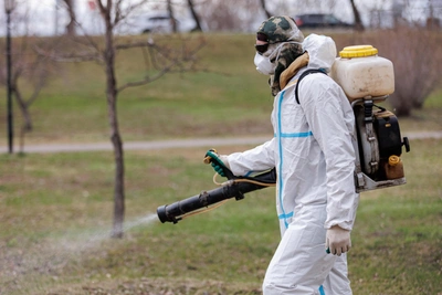 В Кургане обработают общественные пространства от клещей