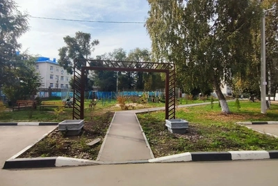На Лихачёва установили малые архитектурные формы