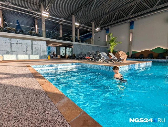 В большом бассейне классно  | Источник: Мария Ленц / NGS24.RU