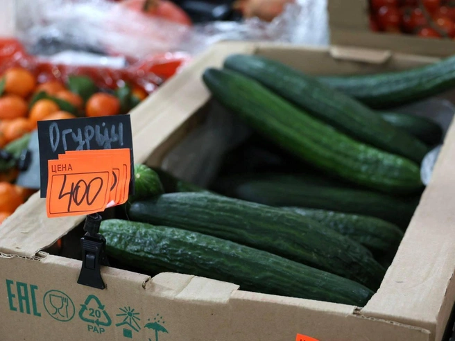 Разговор вышел за рамки цен на продукты, коснувшись мифов об ОАЭ как о «рае в пустыне», а также тем пенсий, миграции и социальной справедливости | Источник: Евгений Софийчук / NGS55.RU
