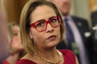 Бывшая жена парня сенатора обвиняет его в наркомании