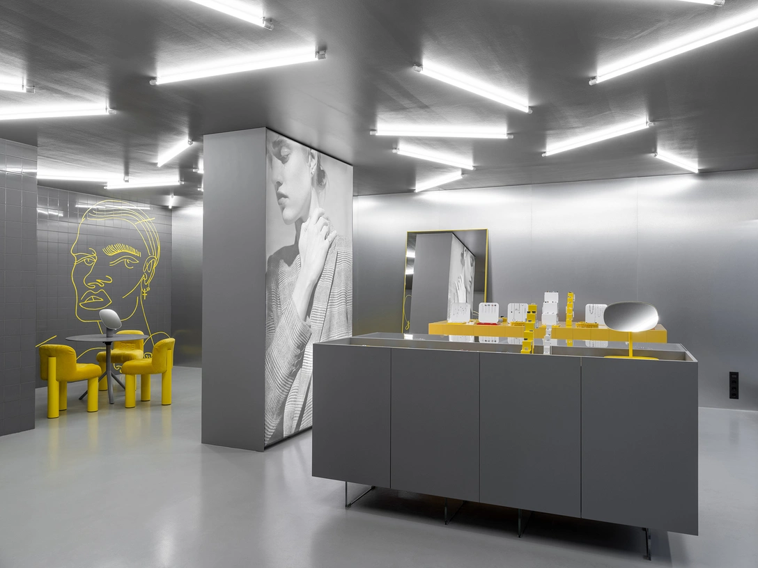 Бутик Avgvst по проекту Гарри Нуриева в Екатеринбурге (фото 0) | Источник: Crosby Studios