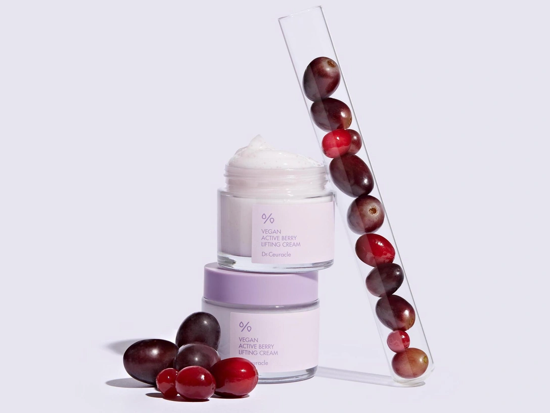 Бьюти-находка дня: лифтинг-крем с ресвератолом Vegan Active Berry от Dr.Ceuracle | marieclaire.ru