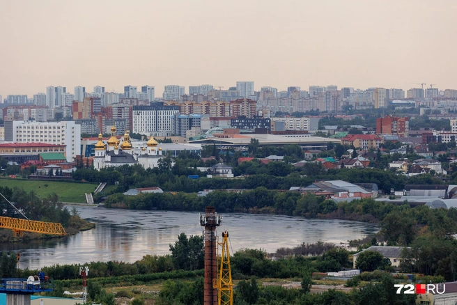 Большое сочувствие вызывают тюменцы, которые жили себе спокойно в частных домах в окрестностях берега Туры и сейчас первыми попали под удар стихии  | Источник: Ирина Шарова / 72.RU 