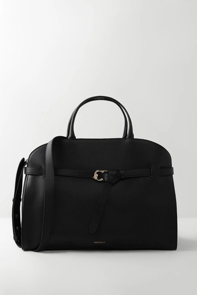 Вне офиса: как деловой стиль стал частью повседневной моды и культуры