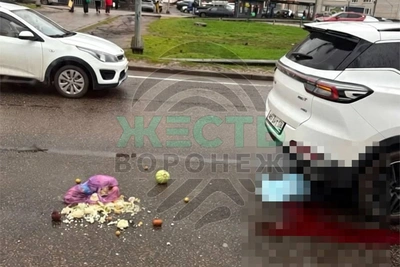 Пешехода насмерть сбили в Воронеже, пробка на Московском проспекте