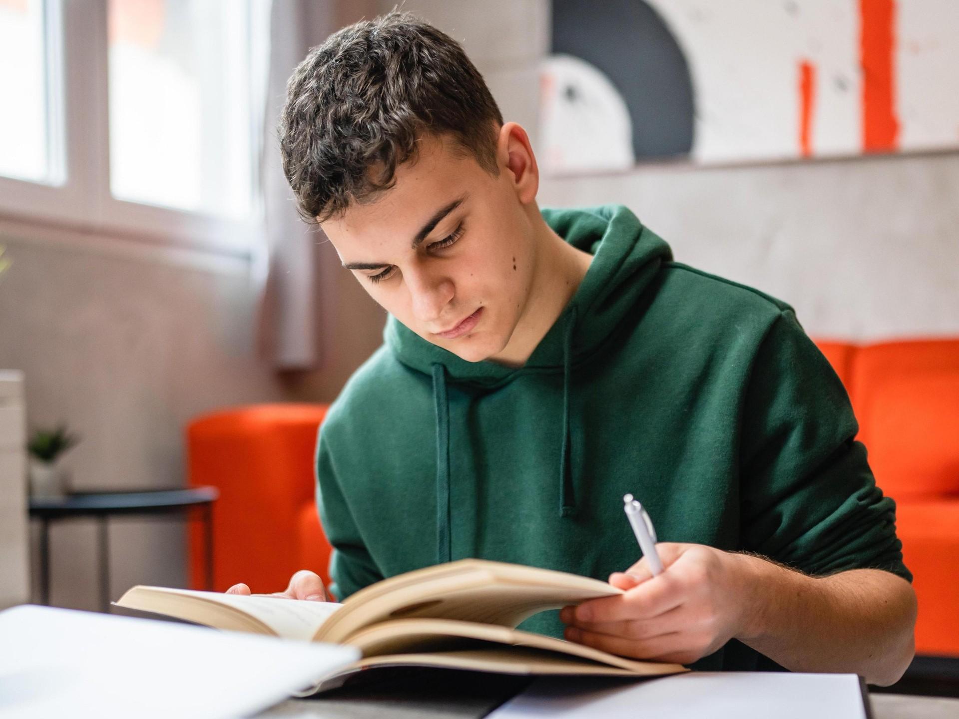 Как успешно сдать ОГЭ по математике: разбираем самые сложные задания задачи, ученики, заданий, формулы, решения, вызывают, могут, например, наибольшие, задания, умение, навыка, аргументации, нужно, только, Многие, решение, затруднения, через, именно