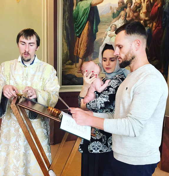 Агния Кузнецова крестила сына