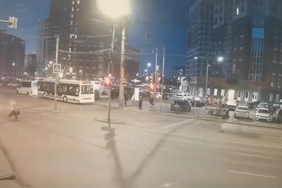 Под Омском иномарка сбила женщину на переходе