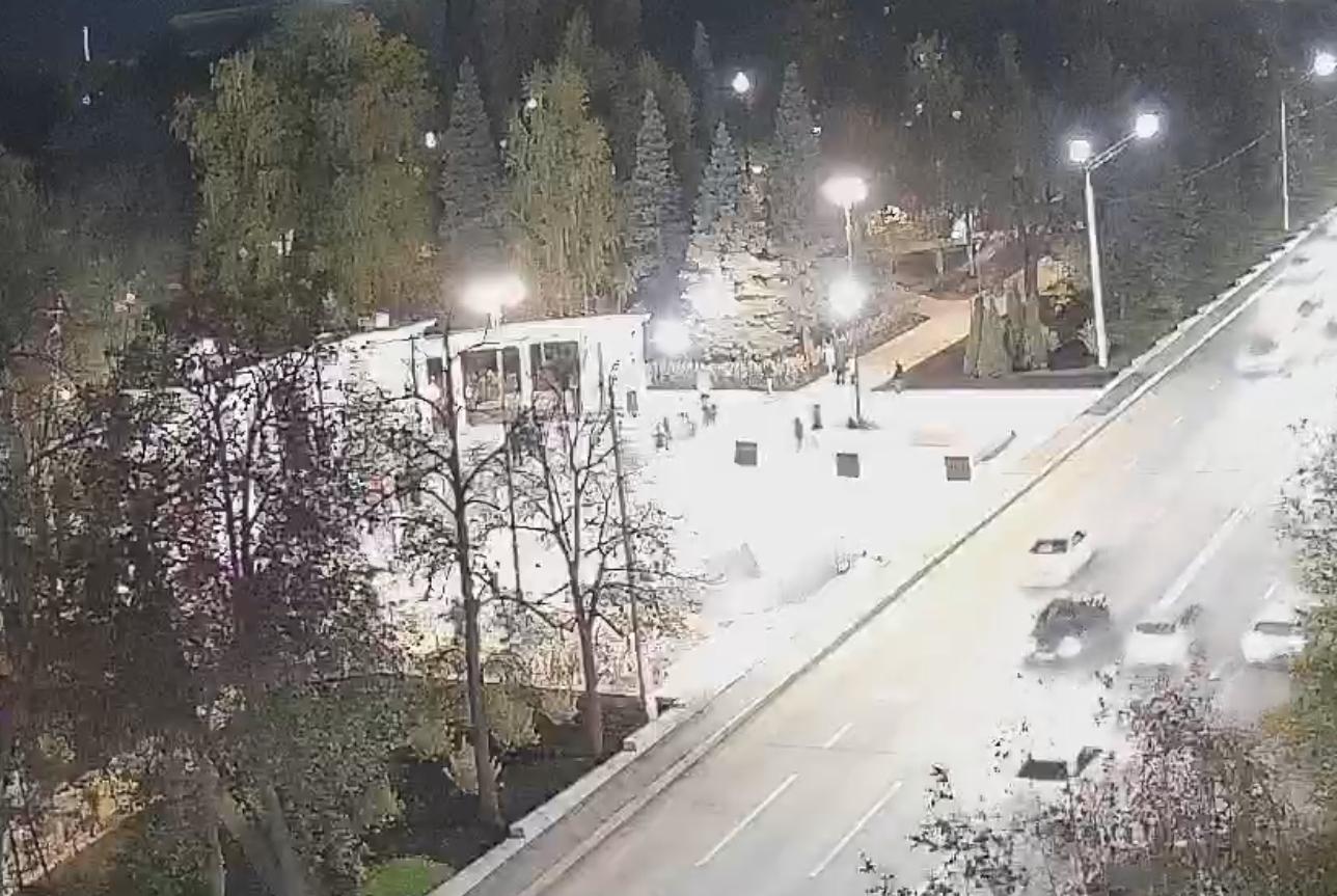 В Уфе выстроилась очередь к сцене в обновлённом парке имени Ленина