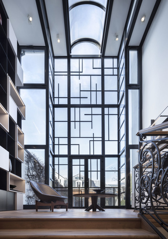 Бутик Delvaux в Брюсселе: современный дизайн в историческом здании (фото 1.1)
