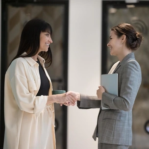 Иностранцы не поймут: 7 правил этикета, которые соблюдают только в России