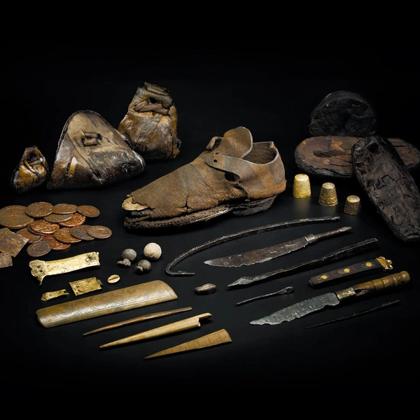 Раскопки ИИМК РАН у Дома купеческой гильдии в Выборге