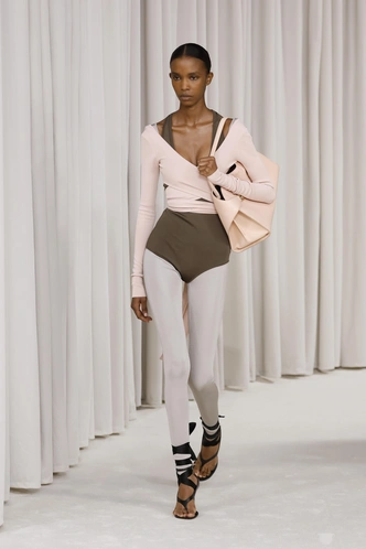 Ferragamo ss25 | Источник: © CAMERA PRESS | Legion Media
