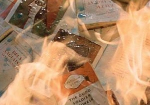 Огнеупорная книга Брэдбери выставлена на аукцион | ya62.ru