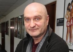 Александр Балуев: «Все хотят в Голливуд, а мне это принесли на блюдечке. Но Брэды Питты не вызывают восхищения»