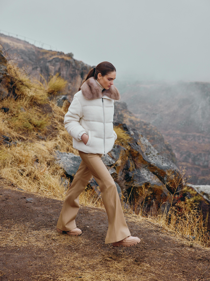 Розовая шуба и куртка-авиатор: что выбрать на эту зиму?