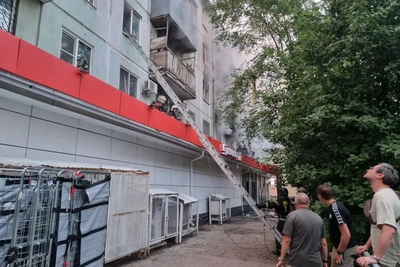В Самаре на 22 Партсъезда пожар: горит 150 кв. м, эвакуация