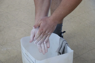 Сотрудники полиции Магадана завоевали медали на турнире по гиревому двоеборью