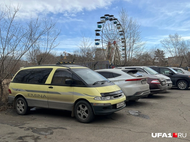 Почти все праворульные | Источник: Андрей Бирюков / UFA1.RU