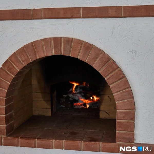 Одна настоящая русская печь все-таки в деревне нашлась  | Источник:  Александр Ощепков / NGS.RU 