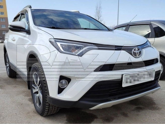 Девушка пыталась продать Toyota Rav 4 | Источник: bazabazon / T.me